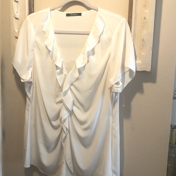 SOLD TAHARI 100% Silk Blouse - Picture 2 of 7